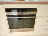 Good Condition Kitchen with rangehood, fish poven, double sink, taps